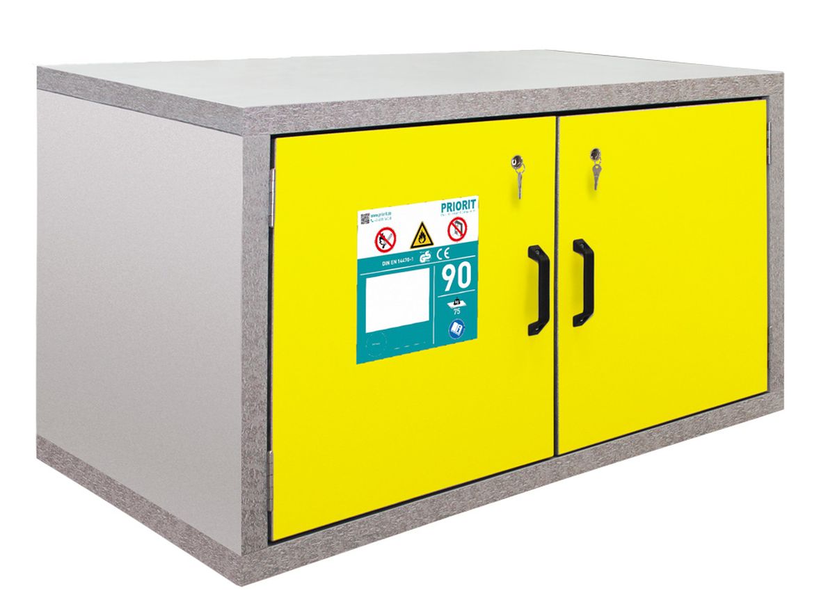 17133_1 PRIORIT Gefahrstoffschrank PRIOCAB 11/6-VA Typ 90 Tür gelb, mit Bodenwanne und 1 Wannenboden